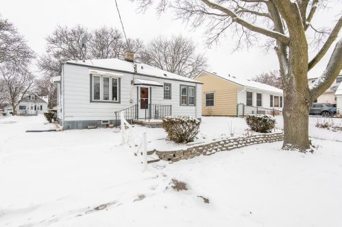 820 91st St, Milwaukee WI  53214-2845 exterior