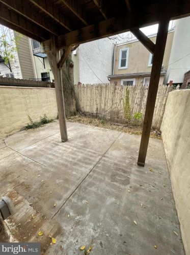 749 19th St, Philadelphia PA 19130-2029 exterior