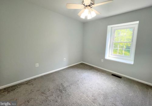 7623 Coddle Hbr Ln, Rockville MD 20854-3253 exterior