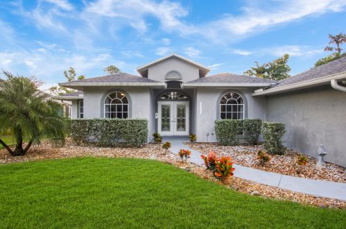 2779 Eagle Dr, Fort Pierce FL  34984-8919 exterior