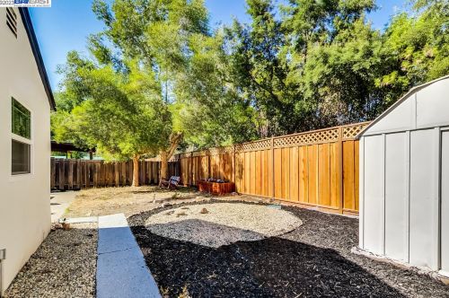1946 6th St, Concord CA  94519-2216 exterior