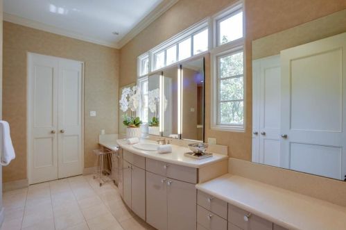 2203 Allen St, Dallas TX 75204-2609 exterior