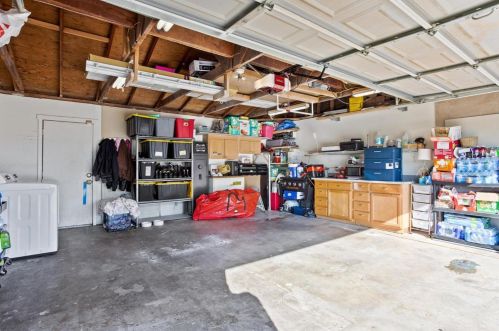 431 Lewis St, Turlock CA  95380-5828 exterior