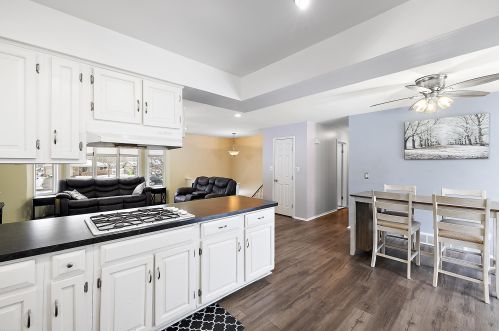 48229 Mallard Dr, New Baltimore MI 48047-2286 exterior