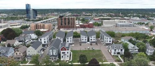 635 Fairview Ave, Grand Rapids MI 49503-1518 exterior