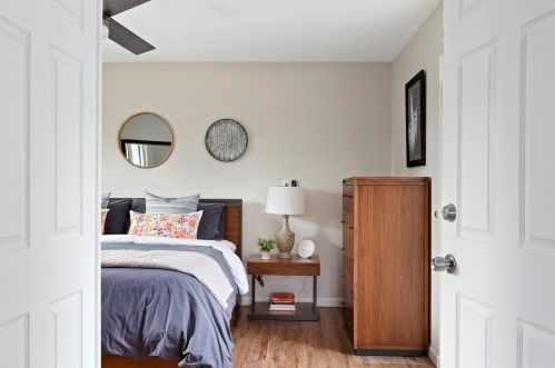 1323 Hamilton Ave, Elmhurst IL 60126-5407 exterior