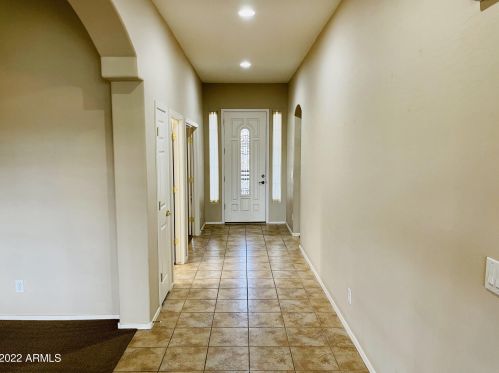 32016 23rd Ave, Phoenix AZ  85085-7050 exterior