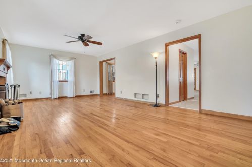 907 Ellison Ave, Point Pleasant Beach NJ 08742-2934 exterior