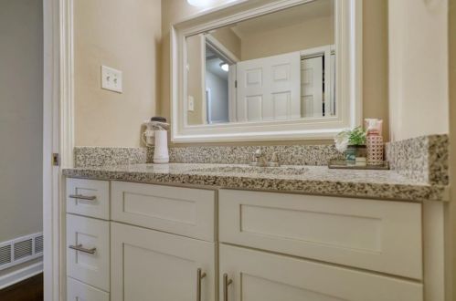 3291 Clifton Church Rd, Atlanta GA  30316-4945 exterior