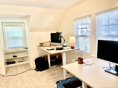 305 Mcclintock St, New Britain CT  06053-2016 exterior