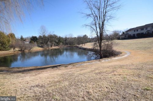 24 Abel Pl, Media PA 19063-5423 exterior