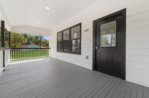 1641 13th St, Hempstead TX  77445-5952 exterior