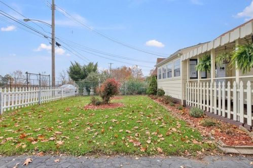 820 Glencairn St, Pittsburgh, PA 15122-2011