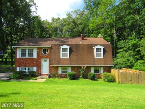 1087 Mary Cir, Huntingtown, MD 20639-9767