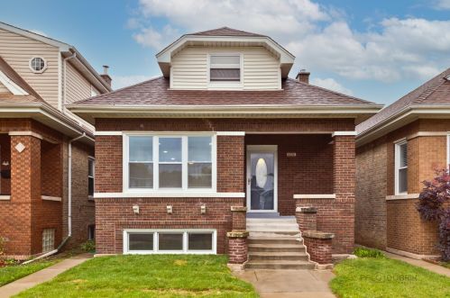 2832 Natchez Ave, Chicago IL  60634-4950 exterior