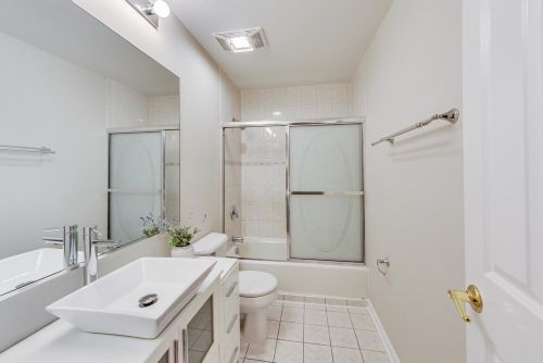 1211 Lexington St, Chicago IL 60624-3647 exterior