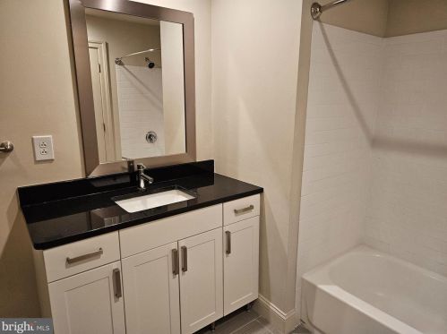 1830 Lombard St, Philadelphia PA 19146-4003 exterior