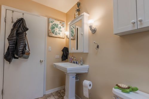 6424 Keeler Ave, Chicago IL 60652-3614 exterior