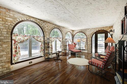 799 Laurel Wood Ln, Hanover PA 17331-6868 exterior