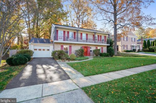 1483 Dunster Ln, Rockville, MD 20854-6107