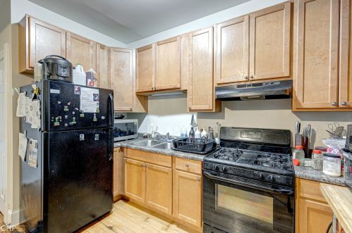 2415 Kildare Ave, Chicago IL 60629-4935 exterior