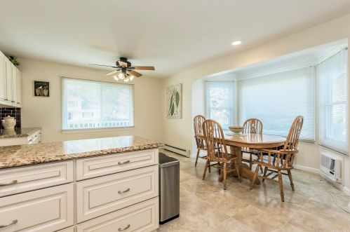 20 Norman Dr, Bohemia NY 11716-1321 exterior