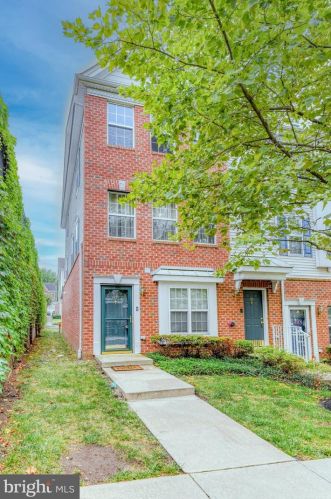 12 Old Stock Ln, Trenton NJ  08611-3426 exterior