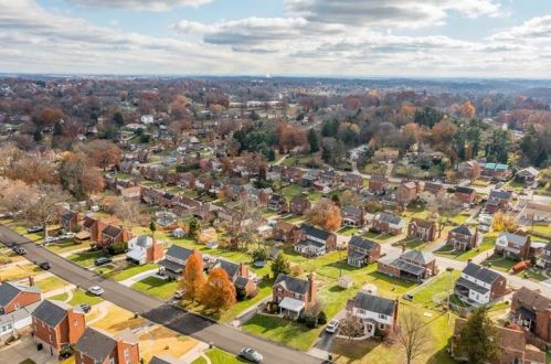 5363 Greenridge Dr, Pittsburgh PA 15236-1723 exterior