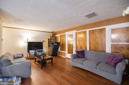 7227 16 Ave, Silver Spring MD 20912-7045 exterior