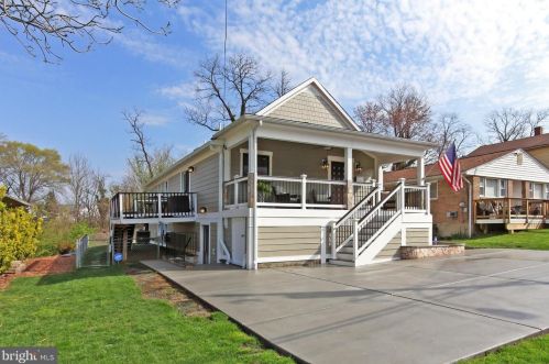 1549 11th St, Arlington, VA 22204-4702