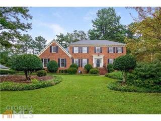 2527 Settlers Ct, Lithonia GA  30078-2266 exterior