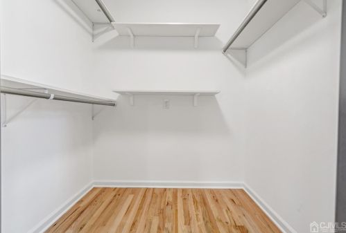 22 Stiles Rd, Edison NJ  08817-4137 exterior