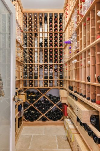 3720 Greenview Ave, Chicago IL 60613-3610 exterior