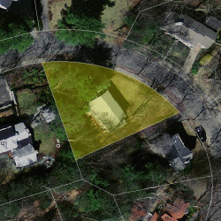 135 Kirkstall Rd, Newton MA  02460-2245 aerial view