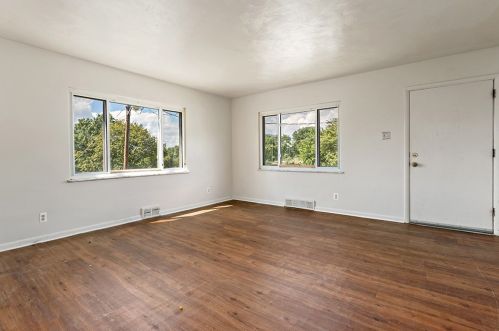 875 Maginn St, Pittsburgh, PA 15214-3009