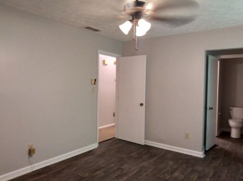 2003 Laboon Cir, Atlanta GA  30349-5246 exterior