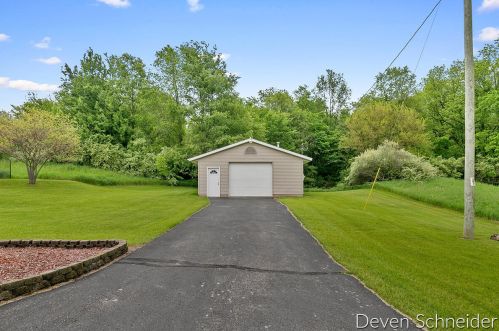 7200 Robertson Rd, Middlevle MI 49333-9199 exterior