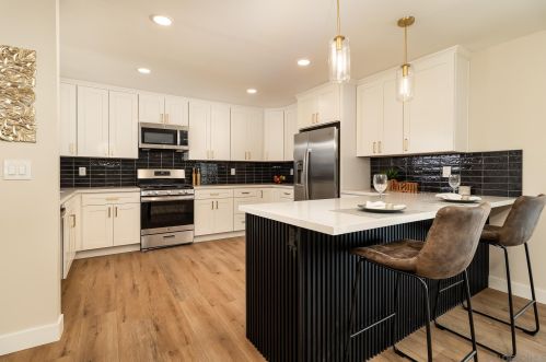 4304 Quapaw Ave, San Diego CA 92117-4525 exterior