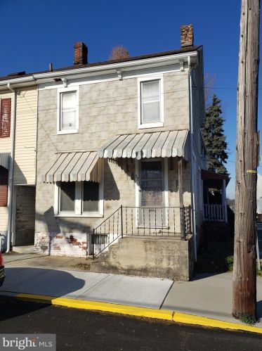 57 5th Ave, York, PA 17404-2560