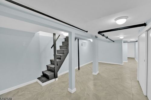 33 Liberty St, Town Center NJ 07052-5501 exterior