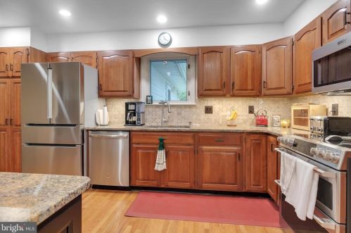 15 Brandywine Dr, Media PA 19063-5204 exterior