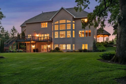 6585 Hillstrom Rd, Maple Plain MN 55359-8748 exterior