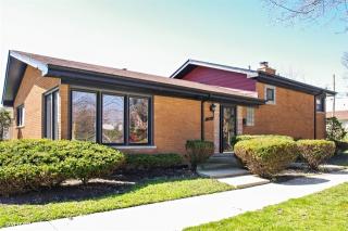 3901 Jarlath St, Chicago, IL 60712-1017