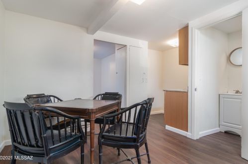 7325 Placita Antigua, Tucson AZ  85710-3706 exterior