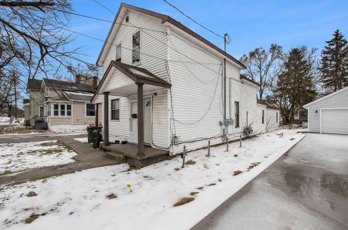 298 Mclaughlin Ave, Meskegon MI 49442-3523 exterior