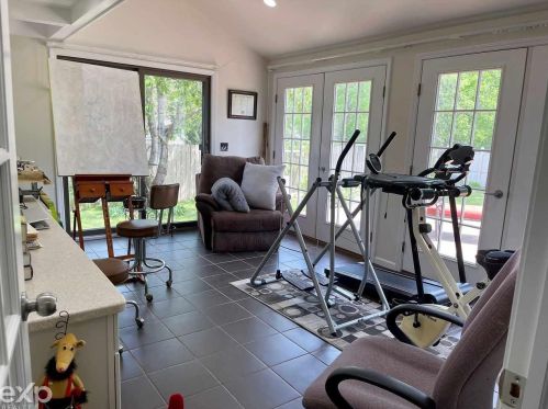 327 Cass St, Standish MI 48658-9229 exterior