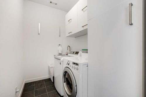 2679 Acorn Ave, Atlanta GA 30305-3703 exterior