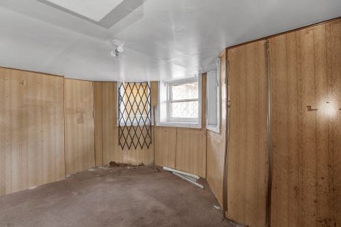 3611 Calumet Ave, Chicago IL 60653-1103 exterior