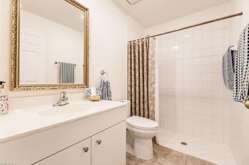 4870 Europa Dr, Naples FL 34105-5602 exterior