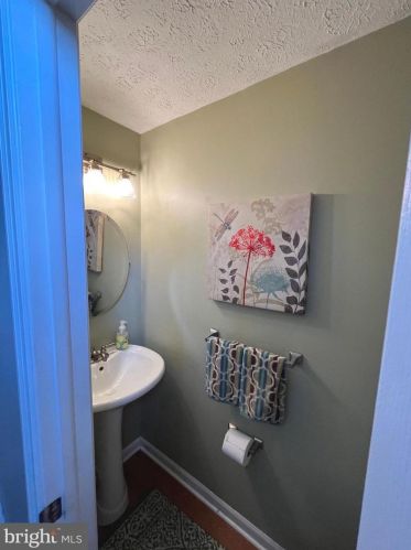 8124 Brightridge Ct, Ellicott MD 21043-6988 exterior